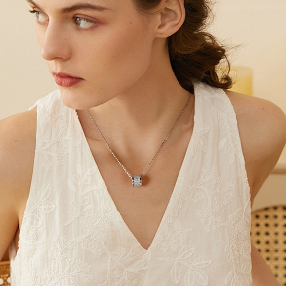 Sterling silver diamond necklace - Picture 4 of 9